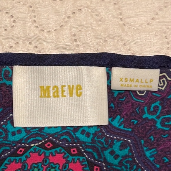 Maeve Anthropology Brand Navy Print Top - Picture 10 of 10